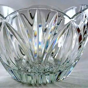 Vintage tulip crystal bowl.  Shaped like a tulip.